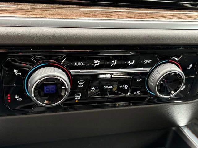 Used 2023 Chevrolet Silverado 1500 LT image 17