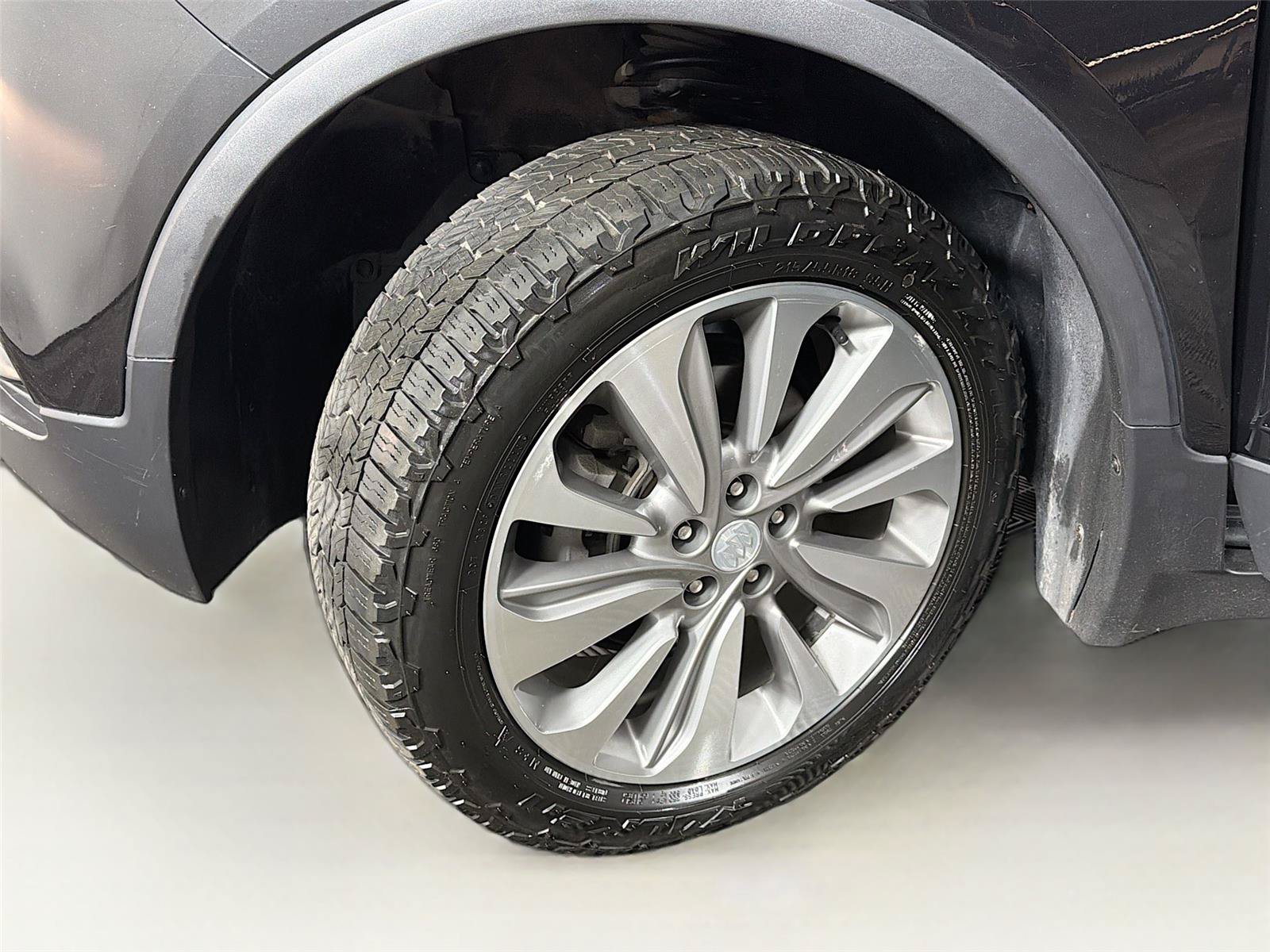 Used 2020 Buick Encore Preferred AWD/4WD image 34