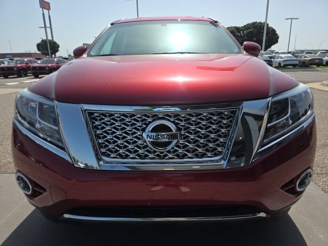 Used 2014 Nissan Pathfinder Platinum AWD/4WD image 2
