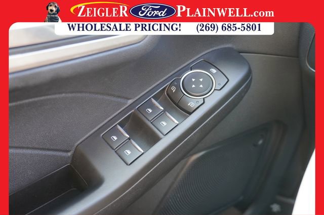 Used 2021 Ford Escape SE image 28