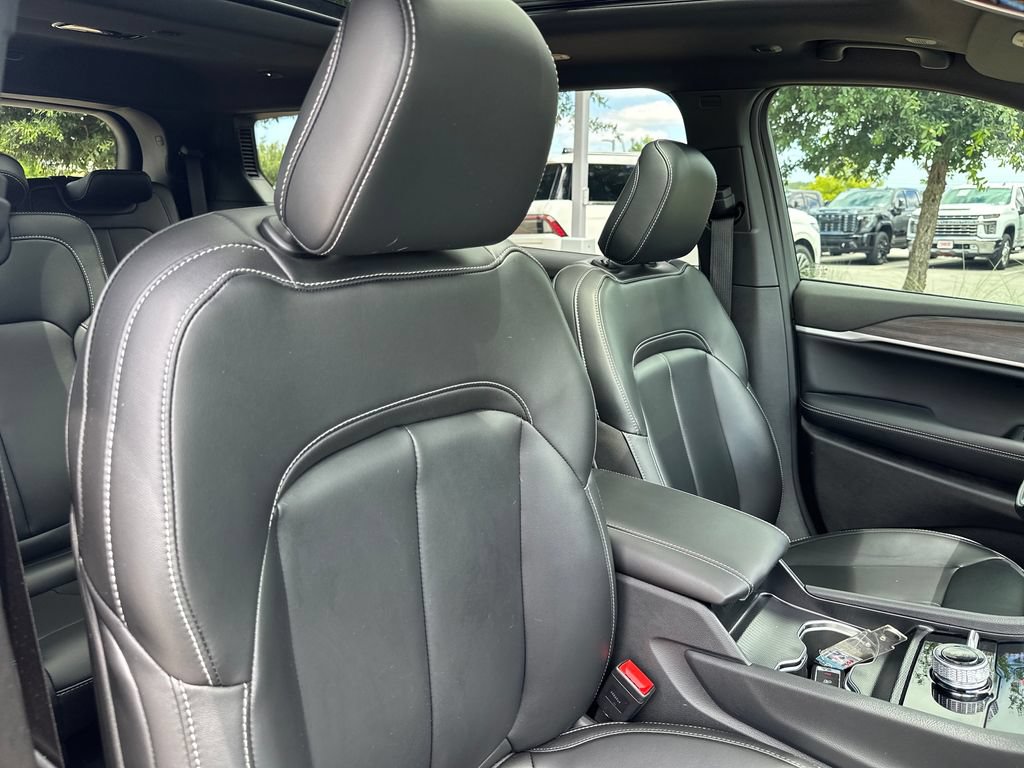 Used 2026 Jeep Grand Cherokee L Limited w/ Limited Altitude Package AWD/4WD image 58