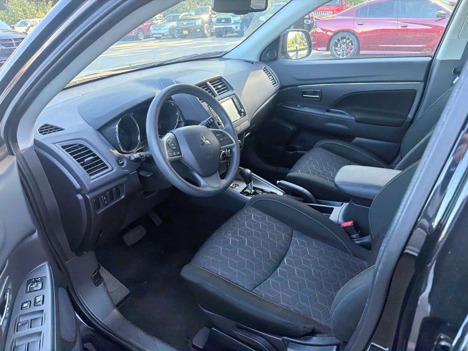 Used 2025 Mitsubishi Outlander Sport ES AWD/4WD image 7