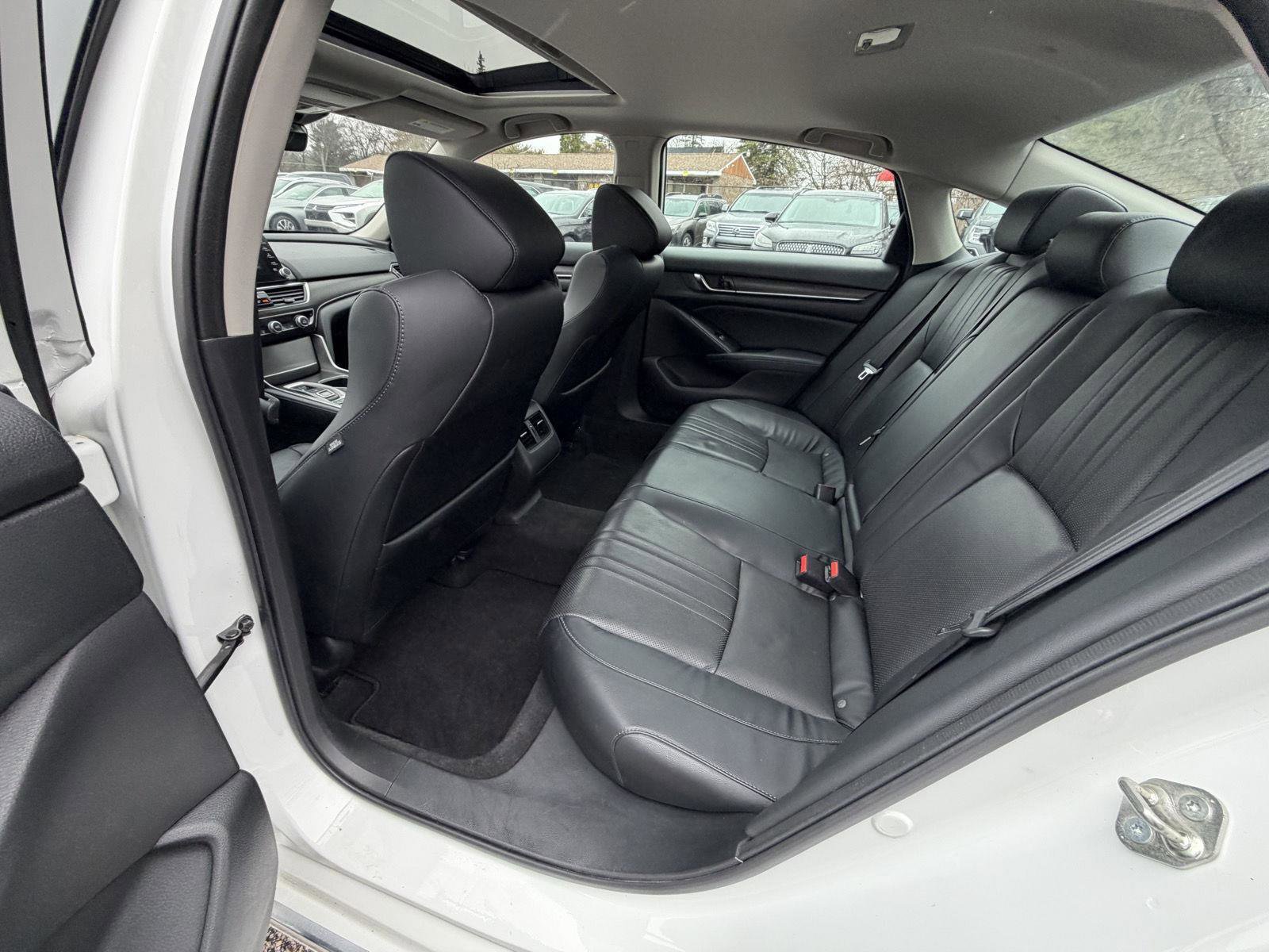 Used 2018 Honda Accord EX-L image 19
