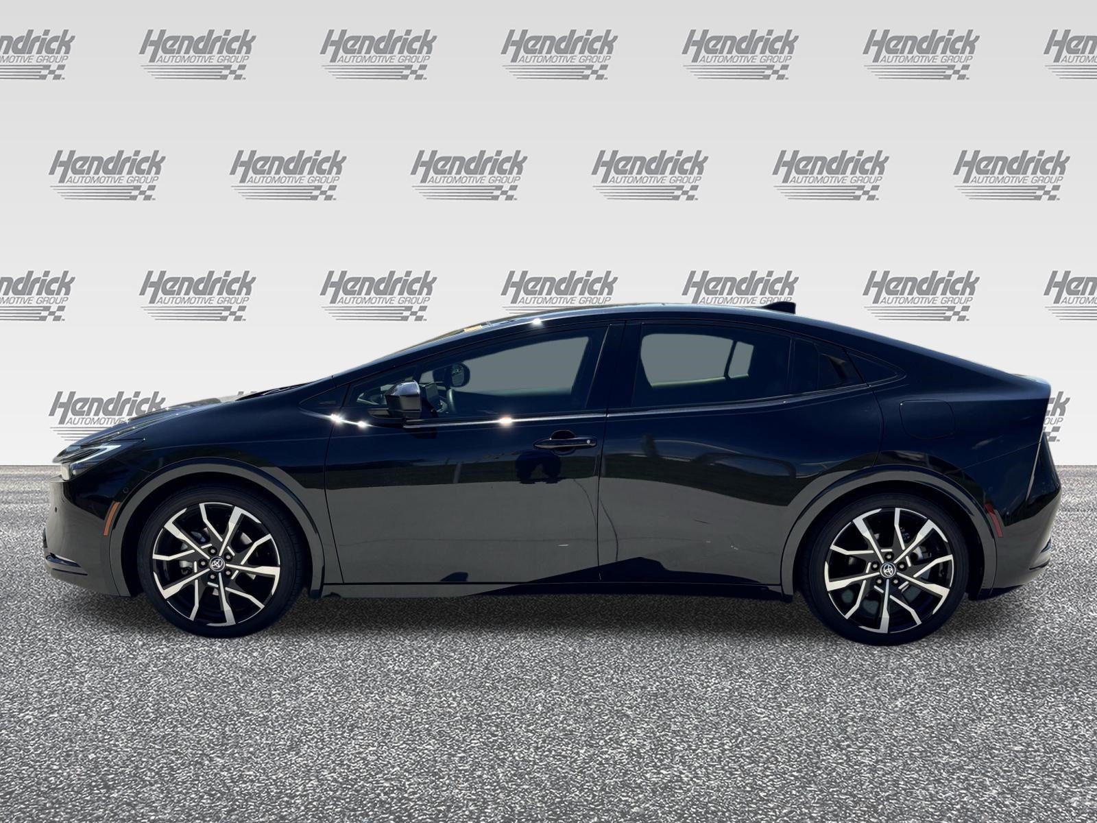 Used 2025 Toyota Prius Plug-In Hybrid w/ Limited Premium Package FWD image 7