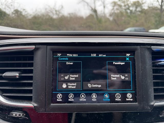 Used 2019 Chrysler Pacifica Touring-L image 20