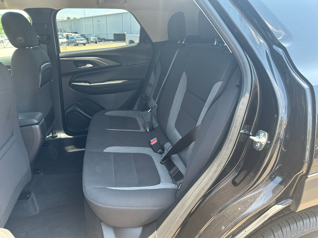 Used 2025 Chevrolet TrailBlazer LT w/ Driver Confidence Package AWD/4WD image 9