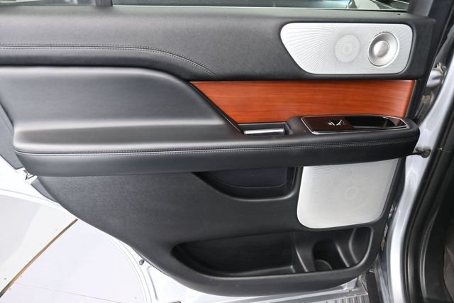 Used 2020 Lincoln Navigator Reserve w/ Luxury Package AWD/4WD image 34