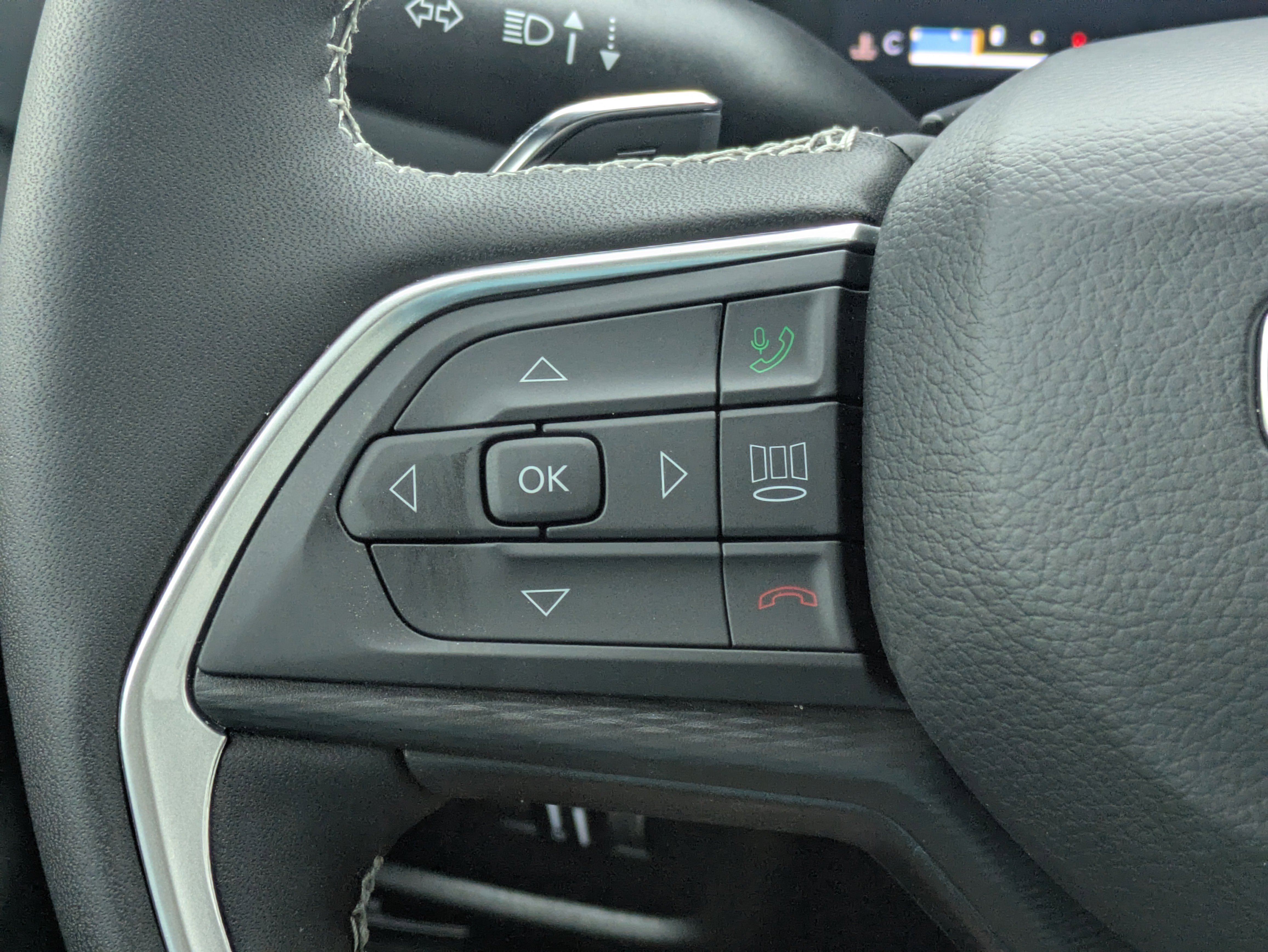 New 2026 Jeep Grand Cherokee L 4WD image 24