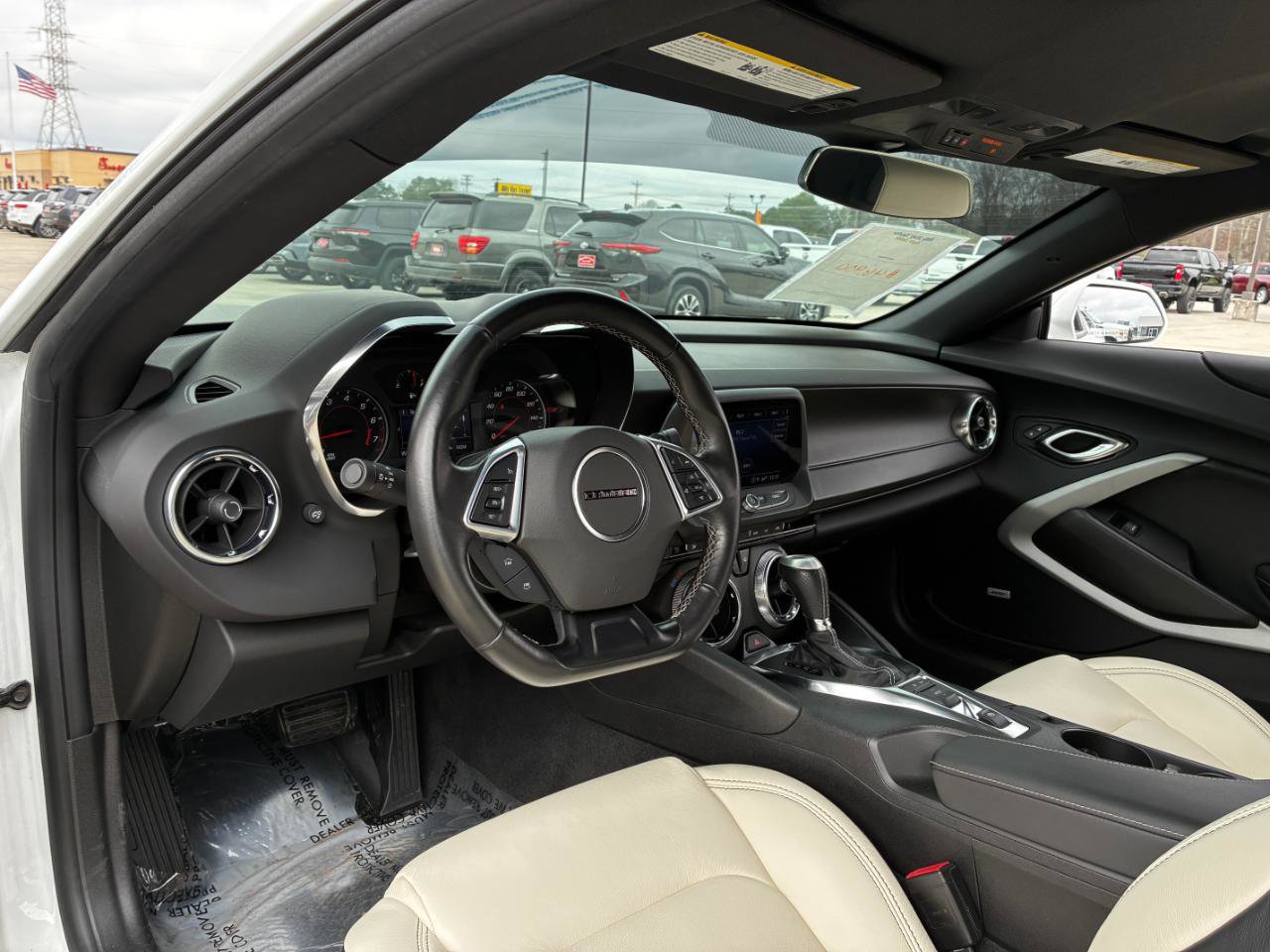 Used 2021 Chevrolet Camaro LT w/ RS Package image 13