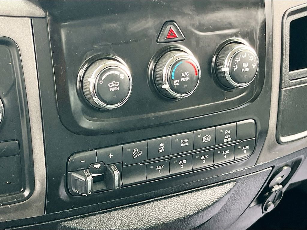 Used 2017 RAM 2500 Tradesman w/ Chrome Appearance Group AWD/4WD image 15