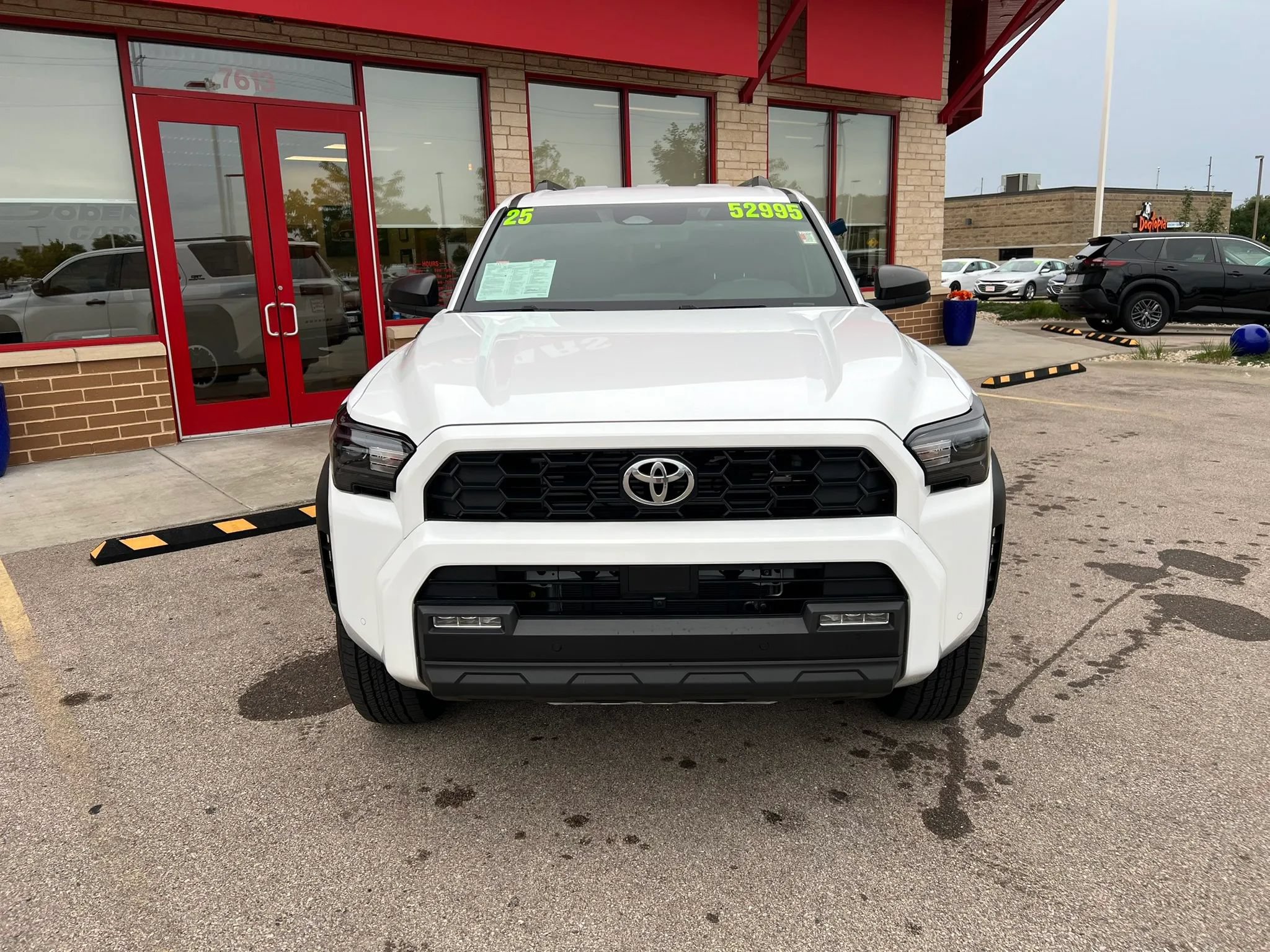 Used 2025 Toyota 4Runner TRD Off-Road AWD/4WD image 2