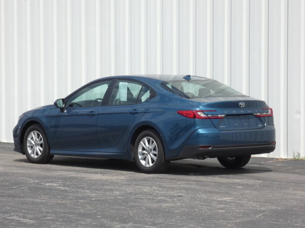 Used 2025 Toyota Camry LE FWD image 32