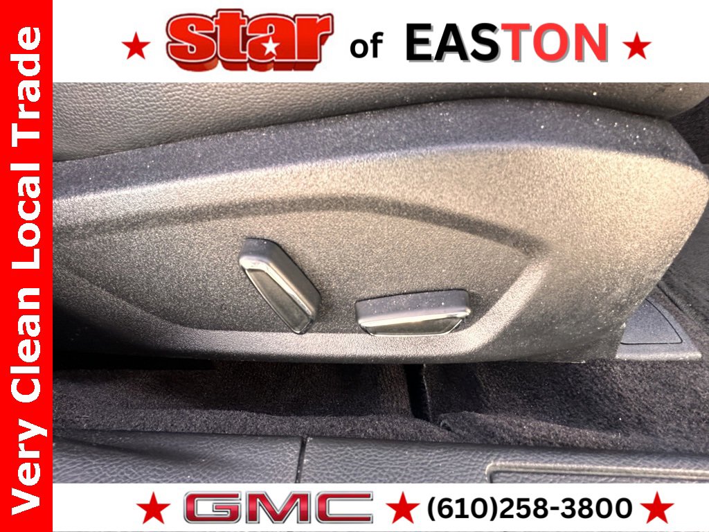 Used 2017 Ford Fusion SE w/ Equipment Group 201A image 10