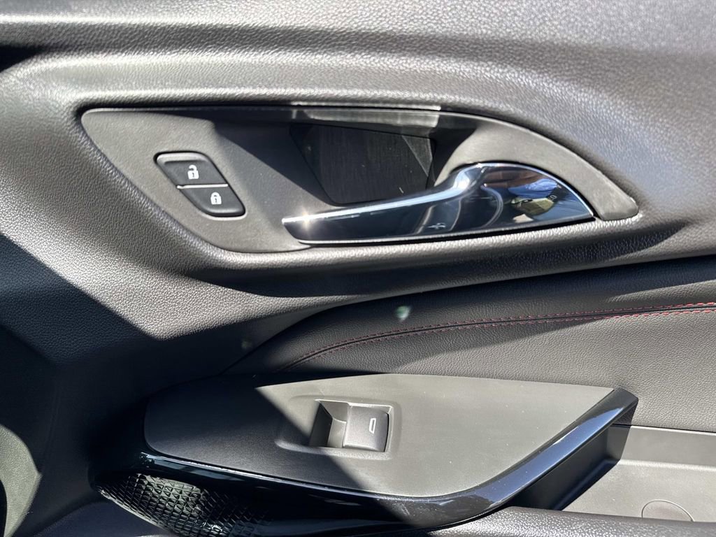 New 2026 Chevrolet Trax RS w/ Sunroof Package image 15