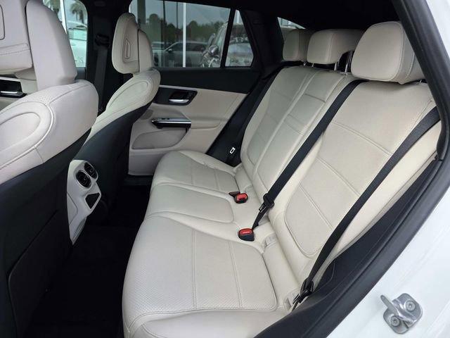 New 2026 Mercedes-Benz GLC 300 image 5