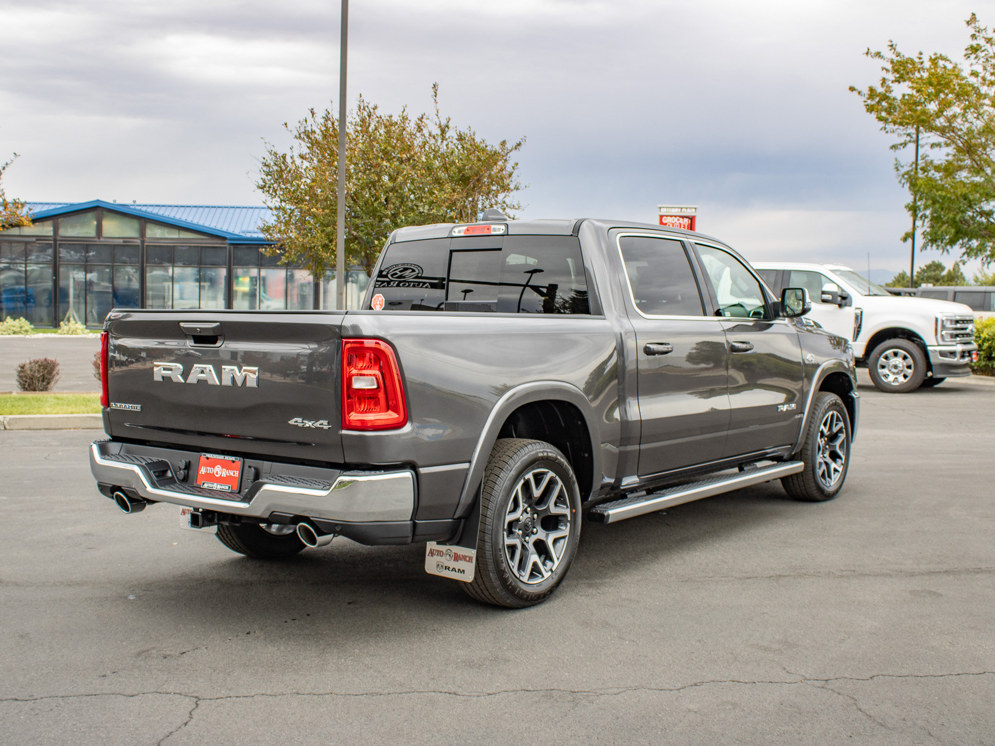 New 2027 RAM 1500 Laramie w/ Chrome Appearance Group AWD/4WD image 8