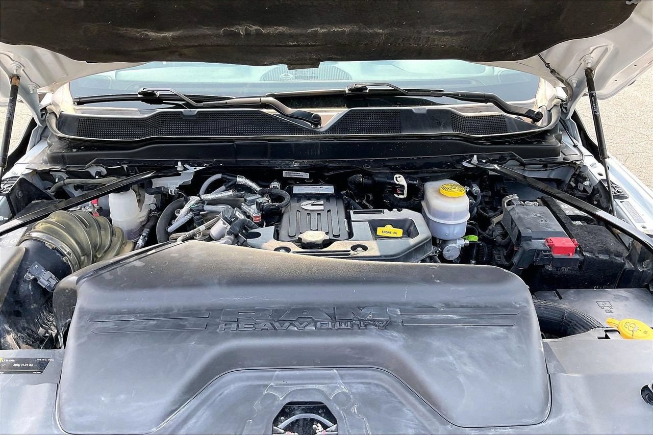 Used 2025 RAM 2500 Big Horn AWD/4WD image 38