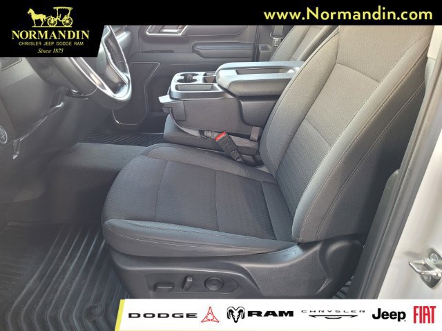 Used 2025 Chevrolet Silverado 2500 LT w/ Convenience Package AWD/4WD image 16