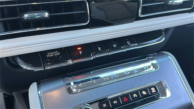 New 2026 Lincoln Aviator AWD image 21