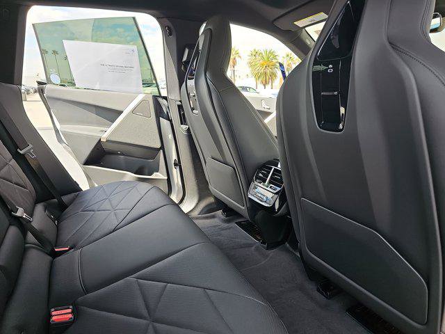New 2026 BMW iX xDrive60 w/ Premium Package image 11