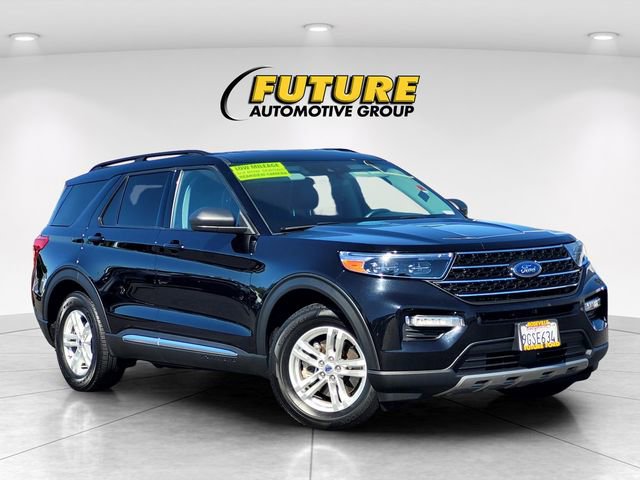 Certified 2023 Ford Explorer XLT w/ Equipment Group 202A RWD image 1