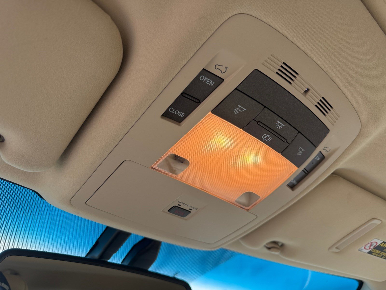 Used 2013 Lexus RX 450h AWD w/ Navigation Pkg image 29
