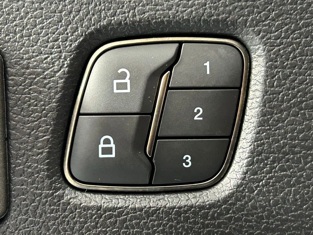 Used 2020 Ford F150 Raptor w/ Equipment Group 802A Luxury image 41