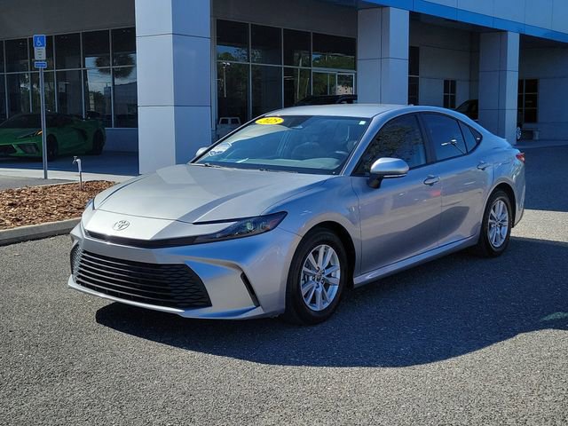 Used 2025 Toyota Camry LE w/ Convenience Package FWD image 2