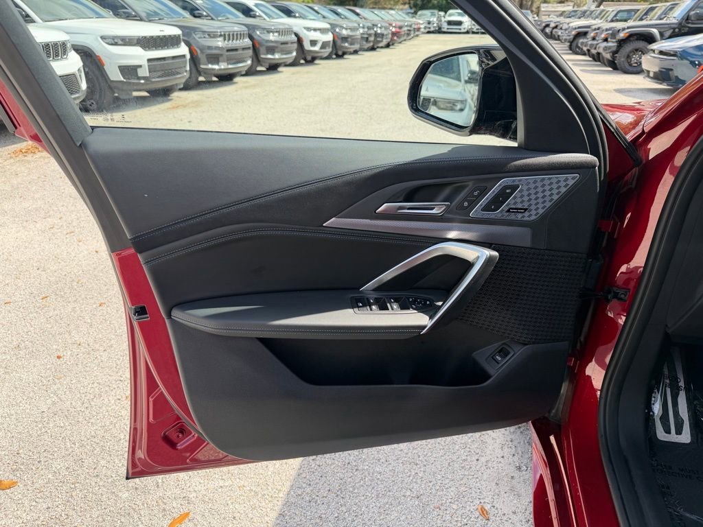 Used 2025 BMW X2 M35i w/ Premium Package image 13