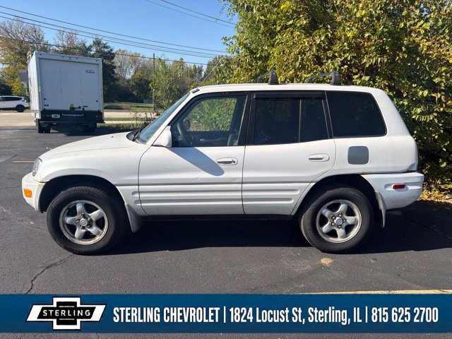 Used 1999 Toyota RAV4 2WD 4-Door image 2
