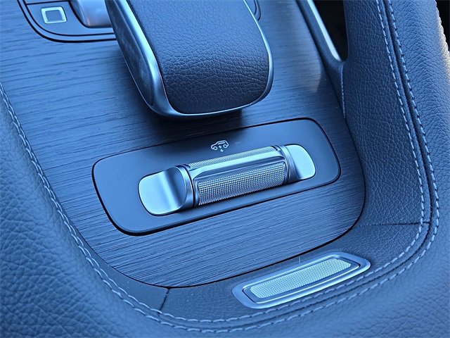 New 2026 Mercedes-Benz GLS 450 4MATIC image 16