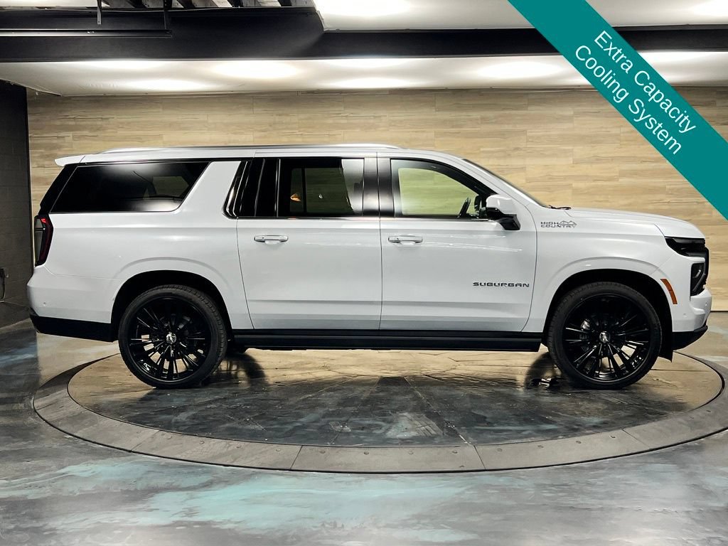 Used 2026 Chevrolet Suburban High Country AWD/4WD image 25