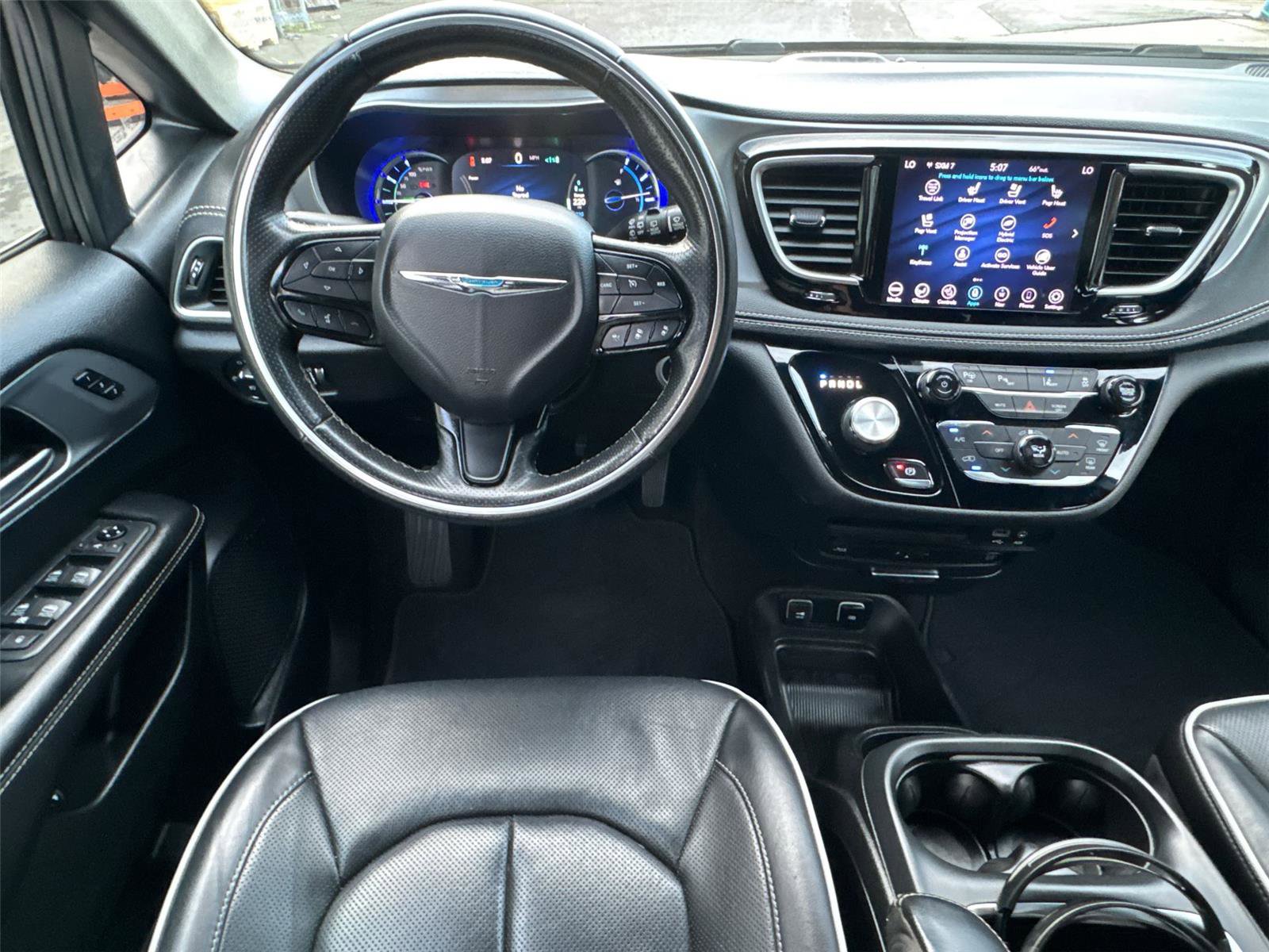 Used 2020 Chrysler Pacifica Limited w/ Advanced Safetytec Group image 23