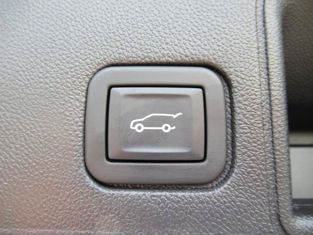 Used 2024 GMC Terrain SLT w/ Infotainment Package II AWD/4WD image 36