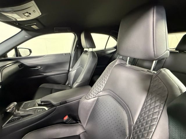 Used 2021 Lexus UX 250h w/ Accessory Package (Z2) AWD/4WD image 5