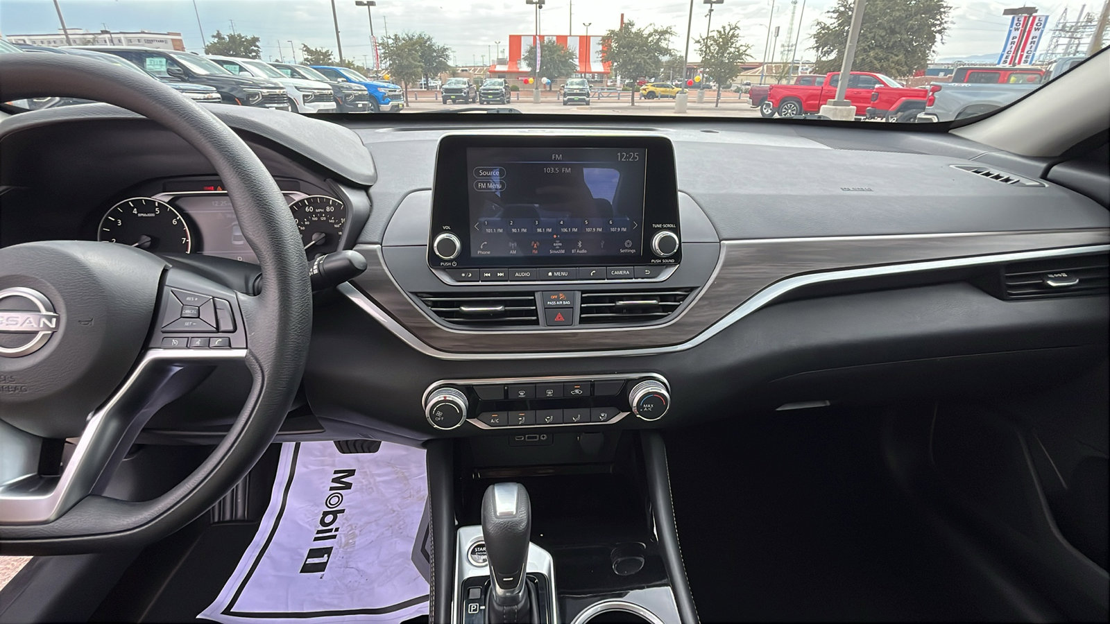 Used 2023 Nissan Altima 2.5 SV image 19