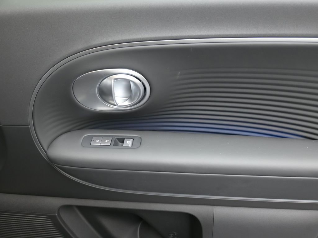 New 2026 Hyundai Ioniq 9 SEL image 11