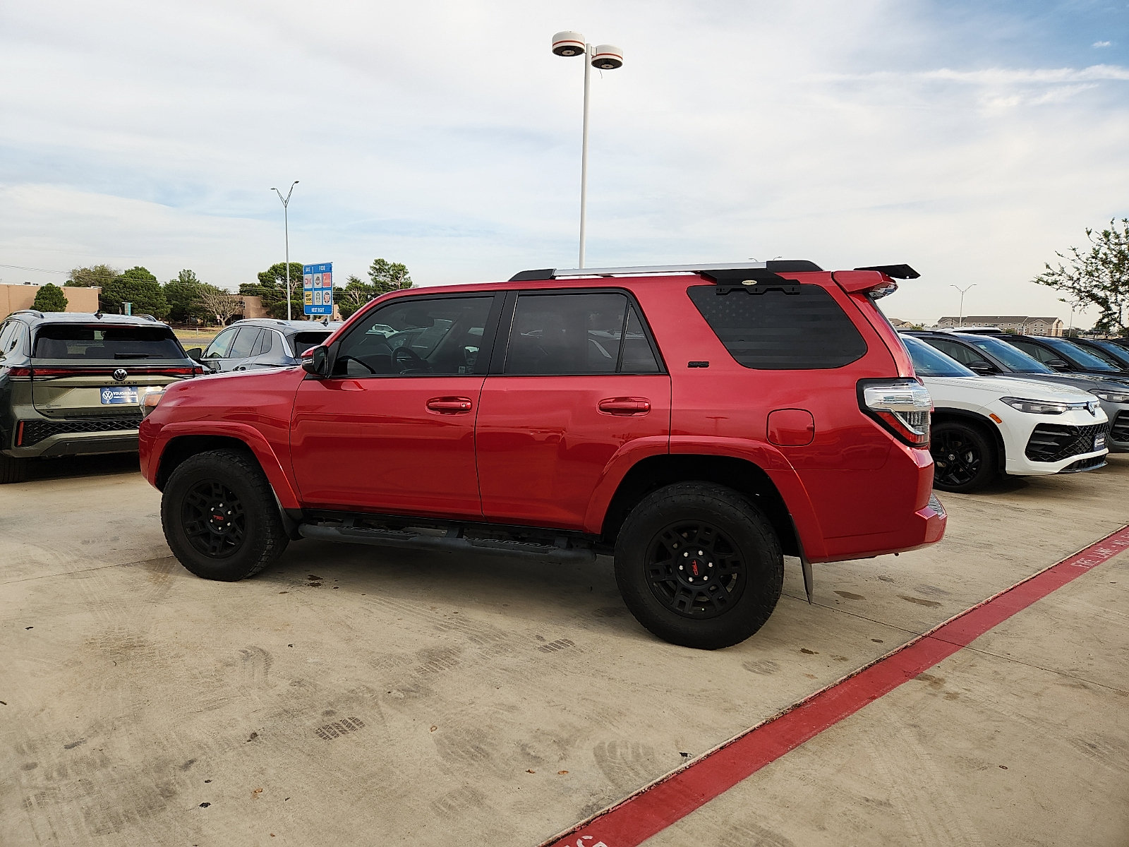Used 2024 Toyota 4Runner SR5 Premium AWD/4WD image 3