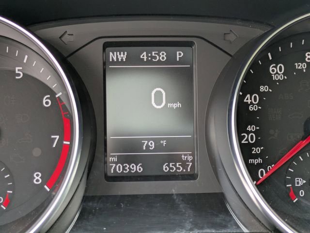 Used 2018 Volkswagen Passat 2.0T SE w/ SE Lighting Package image 31