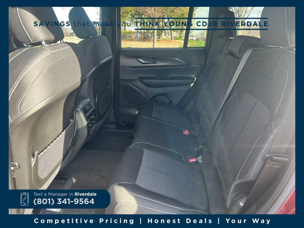 New 2026 Jeep Grand Cherokee Laredo image 22