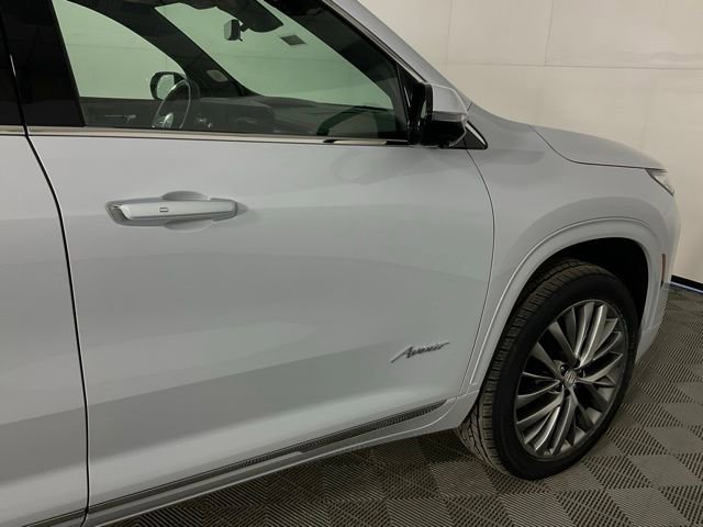 New 2026 Buick Enclave Avenir w/ Super Cruise Package AWD/4WD image 8