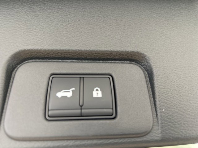 Used 2024 Nissan Rogue SL image 16