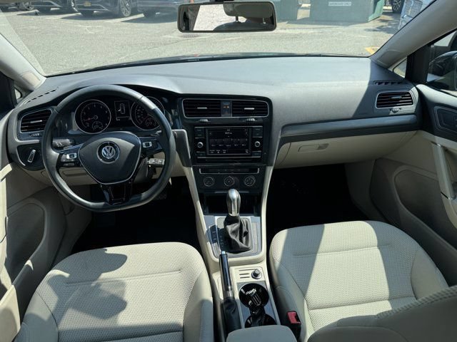 Used 2019 Volkswagen Golf S FWD image 12