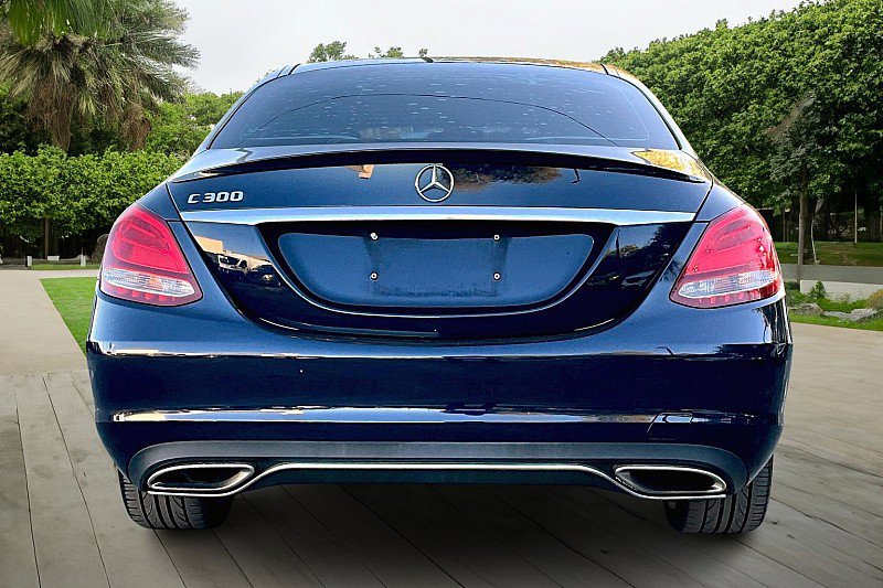 Used 2017 Mercedes-Benz C 300 Sedan w/ Premium 1 Package image 4