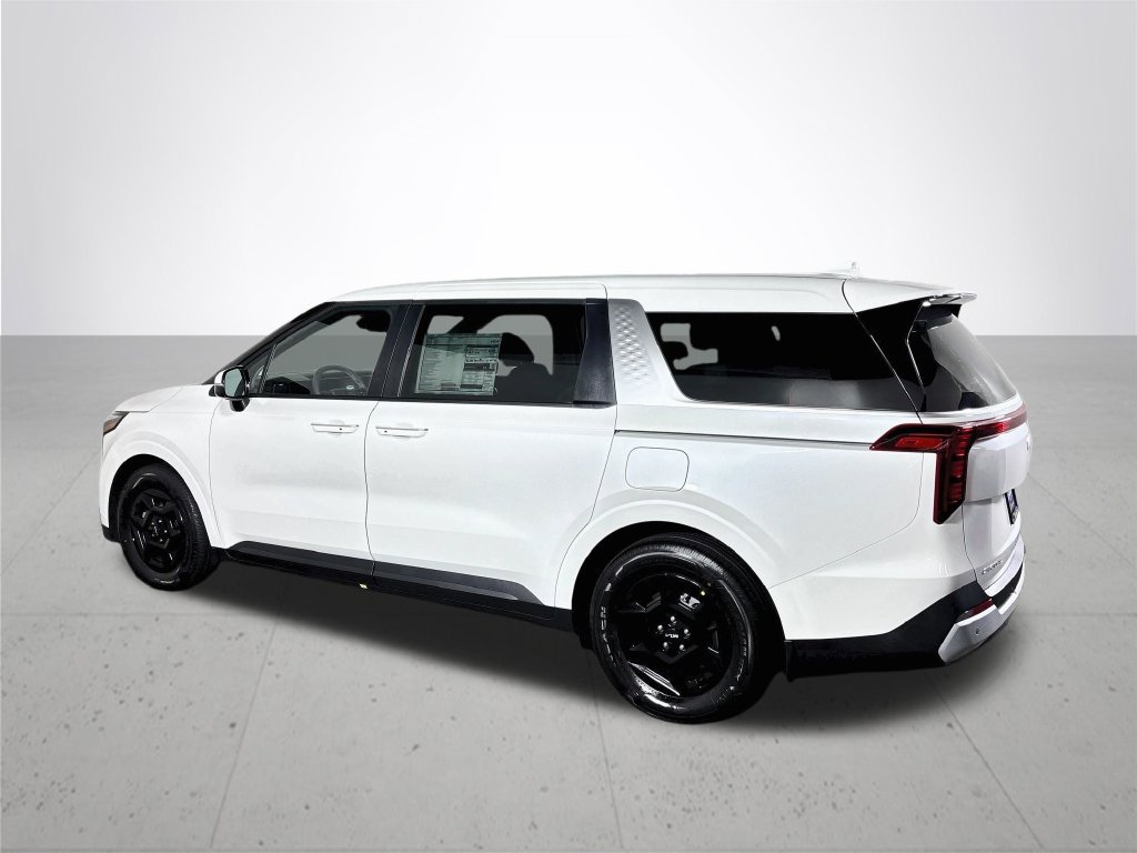 New 2027 Kia Carnival FWD image 8