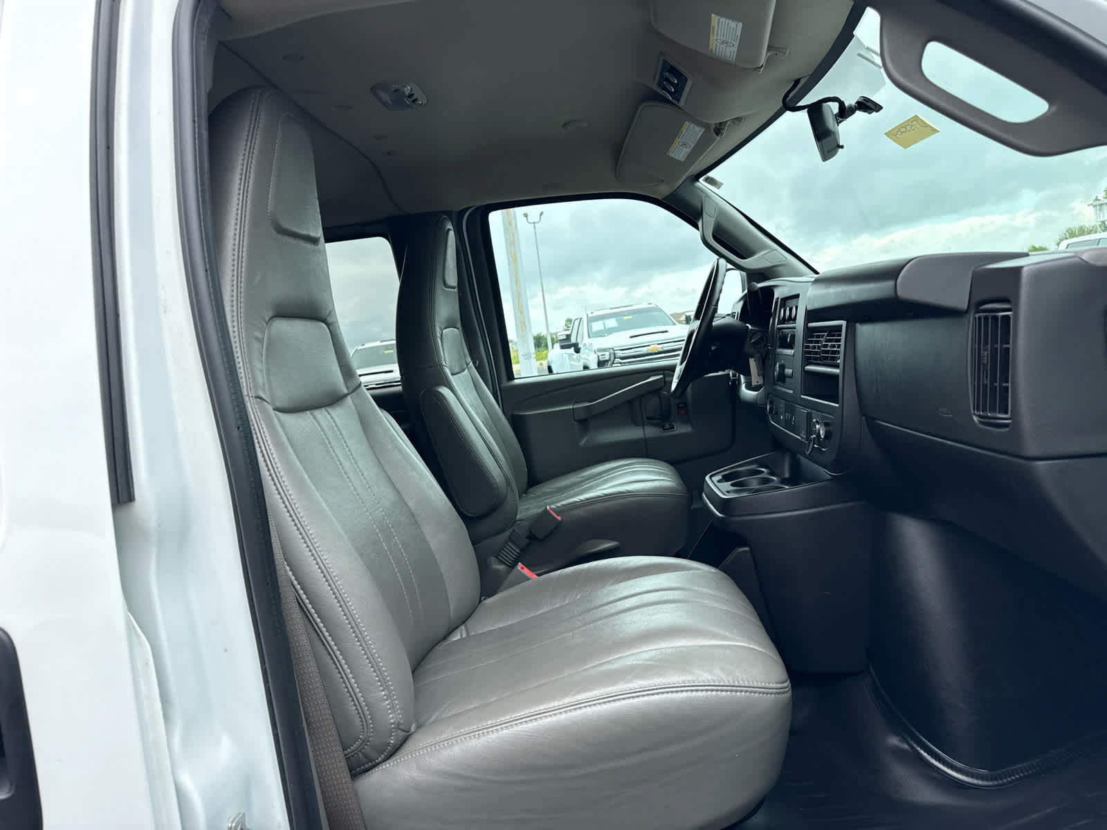 Certified 2023 Chevrolet Express 3500 LS RWD image 23