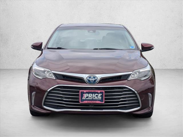 Used 2018 Toyota Avalon Limited w/ Carpet Mat Package FWD image 2