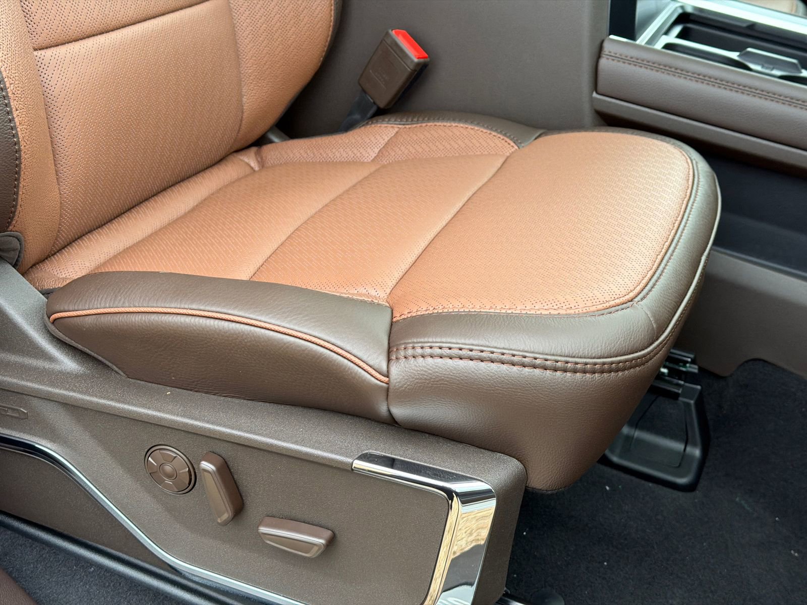 New 2026 Ford F250 King Ranch image 12