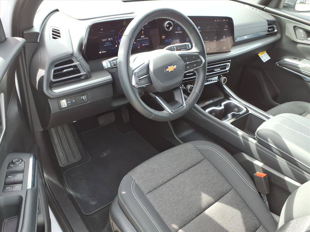 Used 2026 Chevrolet Traverse LT w/ Driver Confidence Package FWD image 19