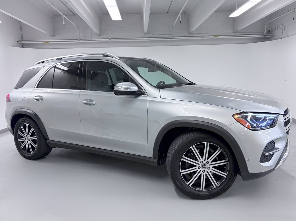 Certified 2025 Mercedes-Benz GLE 350 4MATIC w/ Winter Package image 9